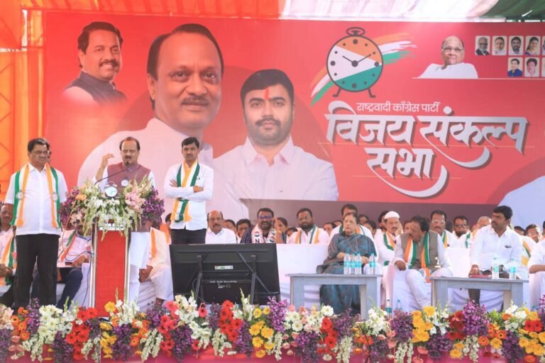 ‘परभणी दत्तक घेऊ’ पण राष्ट्रवादी’स सत्ता द्या : राज्याचे उपमुख्यमंत्री अजित पवार यांचे परभणीच्या जाहीर सभेतून आवाहन