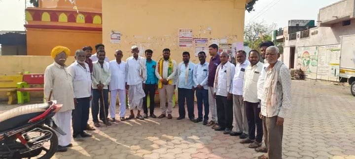 जिल्हा परिषद निवडणुकीत हादगावचा किंगमेकर हनुमान मुंढे: दिग्गजांची लढाई वंचितच्या हातात;ओबीसी-बौद्ध-मुस्लिम मतांची खेळी